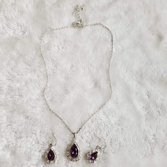 Boutique Purple Necklace Earrings Set, LIKE NEW - Picture 2 of 7